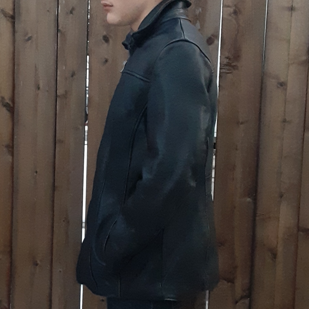 Leather Jacket. - Picture 3 of 8